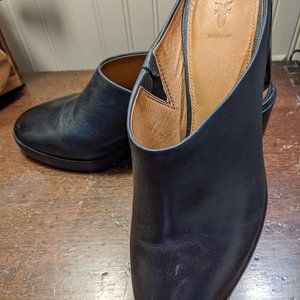 FRYE mules, leather, size 7, EUC